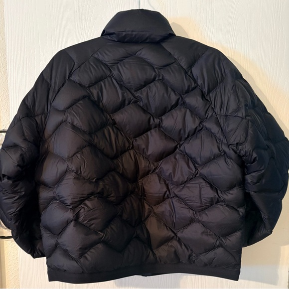 lululemon athletica Black Puffer Jacket - Picture 5 of 6